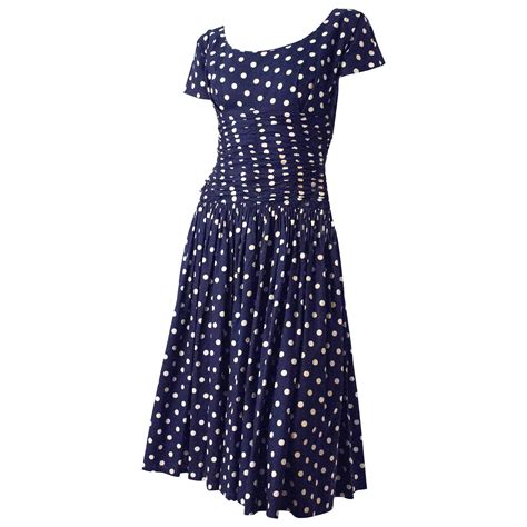 Blue/ivory Polka.